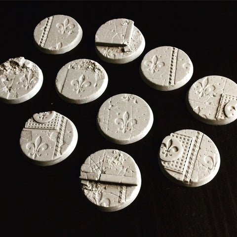 32mm Sacred Ruins Fleur-de-lis bases (10) set 1