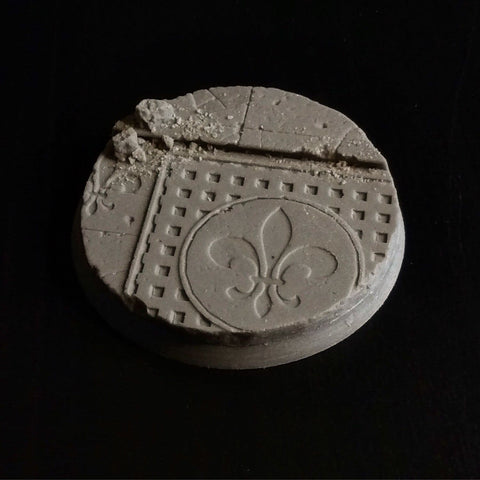 50mm Sacred Ruins Fleur-De-Lis base 2