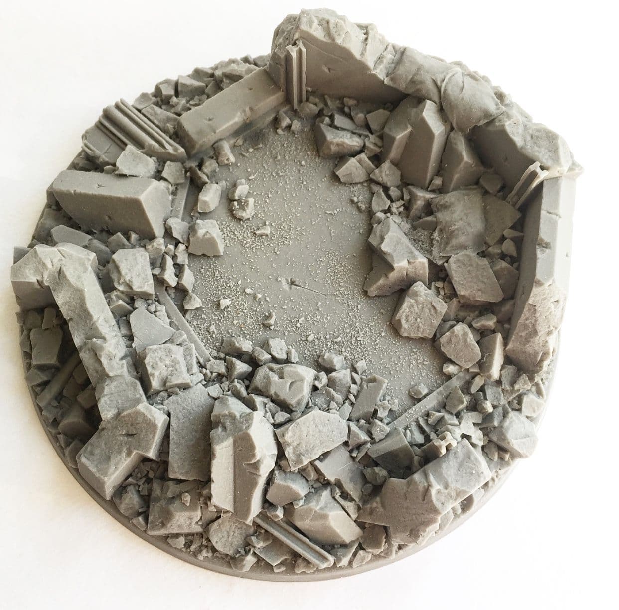 170x100mm Oval Resin Base – Urban Rubble – For Horus Heresy Imperial Knight – March Of War